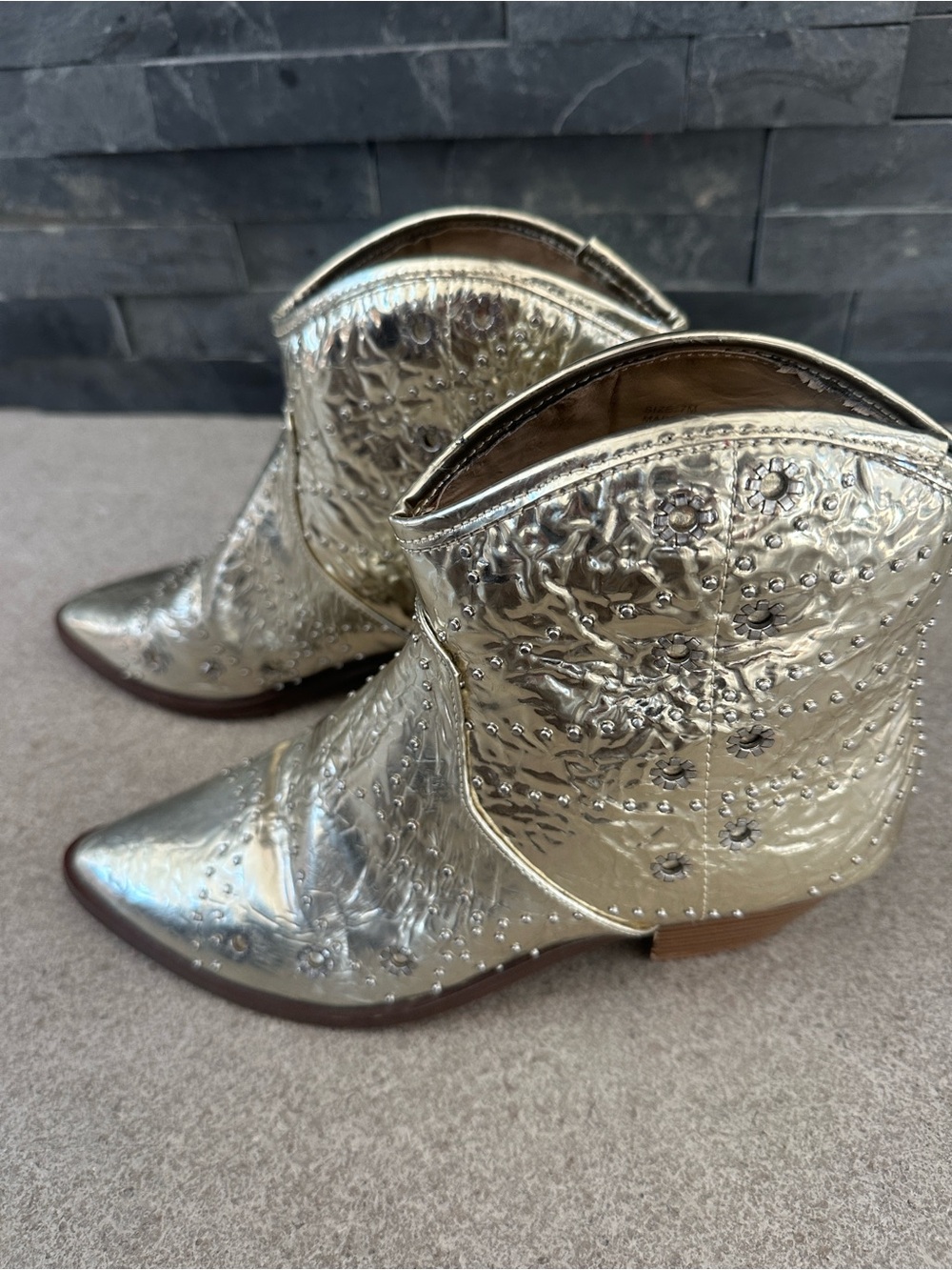 Free People vegan Leather Gold western/ cowboy boot - Picture 4 of 16